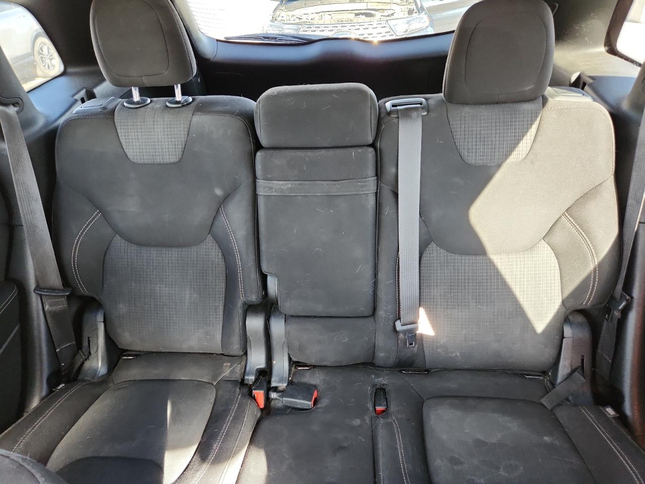 2015 Jeep Cherokee Latitude VIN: 1C4PJMCB2FW733625 Lot: 93494195