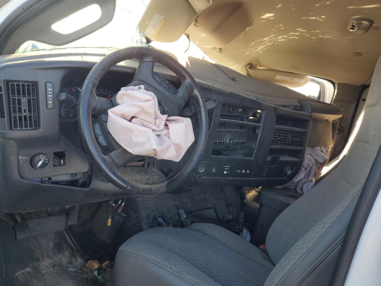 2022 Chevrolet Express G2500 VIN: 1GCWGAFP5N1139493 Lot: 92234395