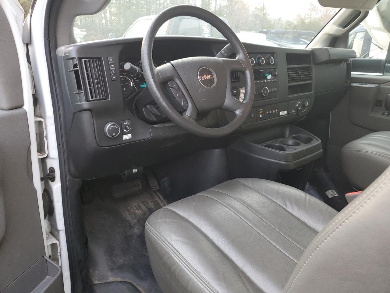 2023 GMC Savana Cutaway G3500 VIN: 7GZ37TC72PN008703 Lot: 93209355