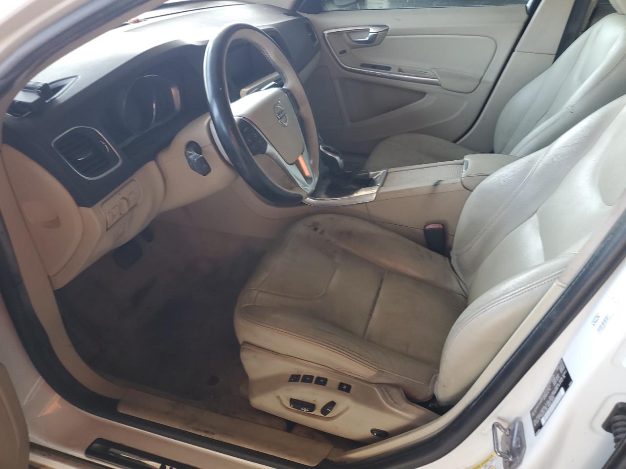 2015 Volvo S60 Premier VIN: YV140MFK7F2338391 Lot: 92955475