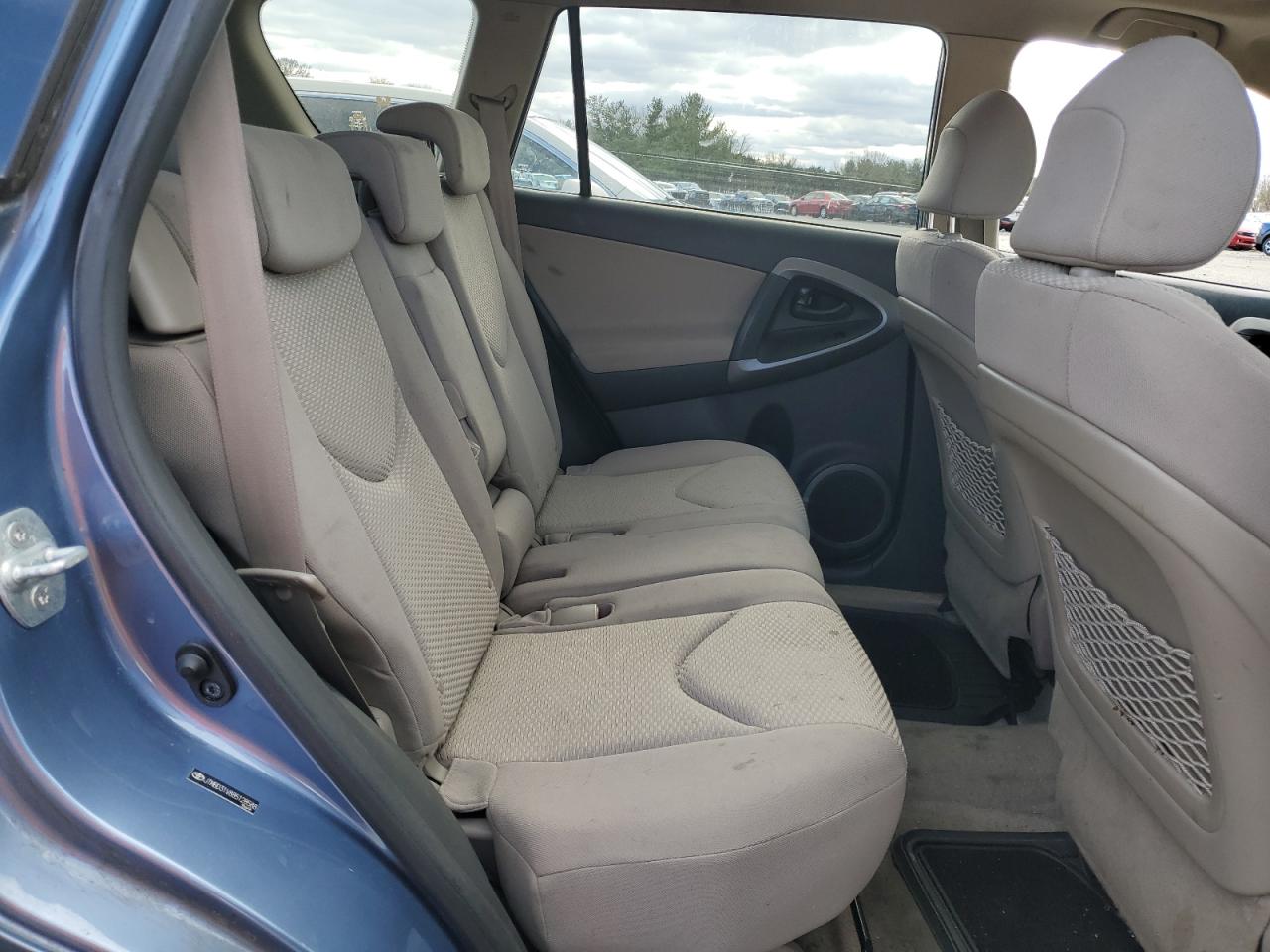 2008 Toyota Rav4 Limited VIN: JTMBD31V885128588 Lot: 93208845