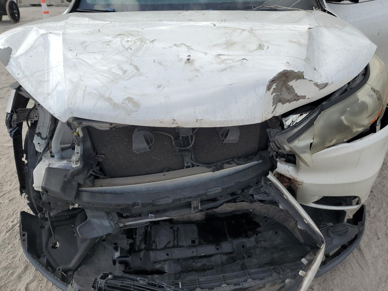 2015 Toyota Highlander Le VIN: 5TDZARFH7FS016384 Lot: 93917925