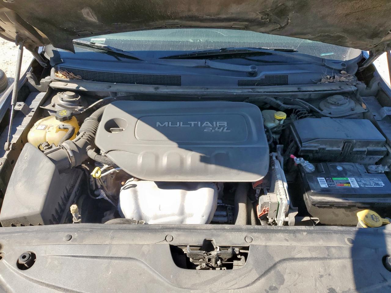 2015 Chrysler 200 Limited VIN: 1C3CCCAB2FN614540 Lot: 91318045