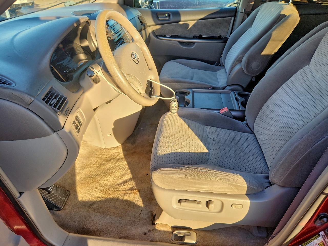 2008 Toyota Sienna Ce VIN: 5TDZK23C98S140138 Lot: 94107275