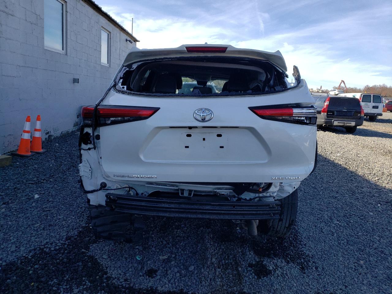 2021 Toyota Highlander Xle VIN: 5TDGZRBH5MS083892 Lot: 92990545