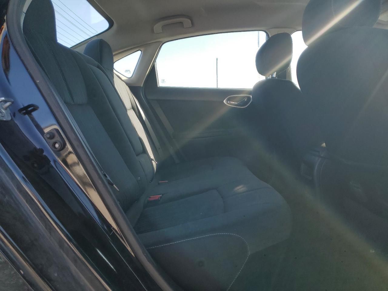 2018 Nissan Sentra S VIN: 3N1AB7AP6JL613928 Lot: 91818455