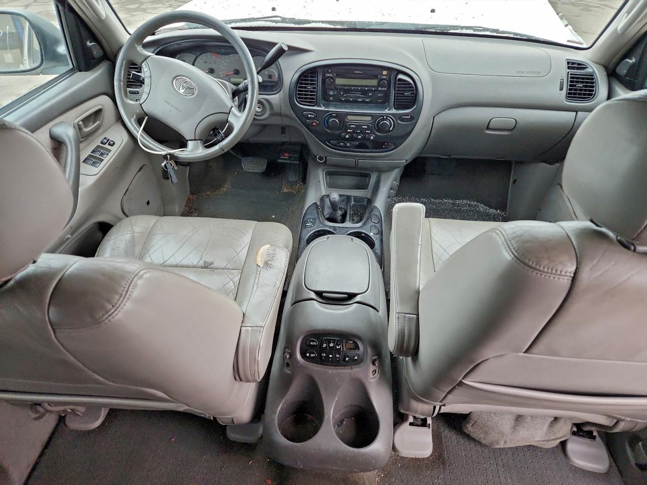 2004 Toyota Sequoia Sr5 VIN: 5TDBT44AX4S218881 Lot: 92628565