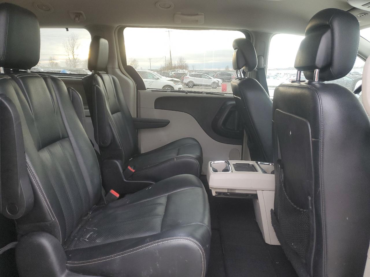 2015 Chrysler Town & Country Touring L VIN: 2C4RC1CG2FR578578 Lot: 91972215