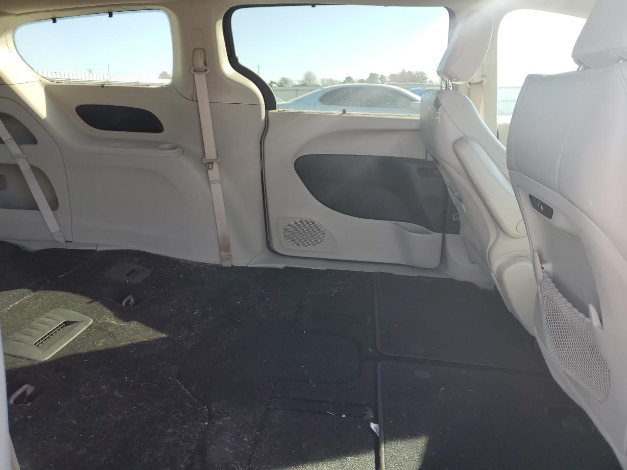 2021 Chrysler Pacifica Touring L VIN: 2C4RC1BG3MR521692 Lot: 92326325