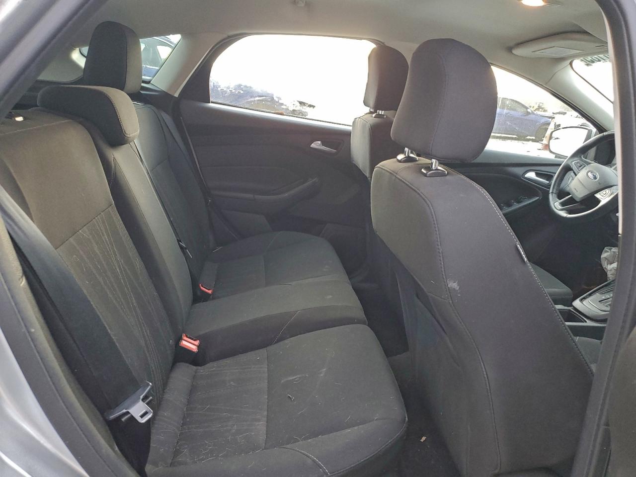 2016 Ford Focus Se VIN: 1FADP3K28GL289267 Lot: 94358185