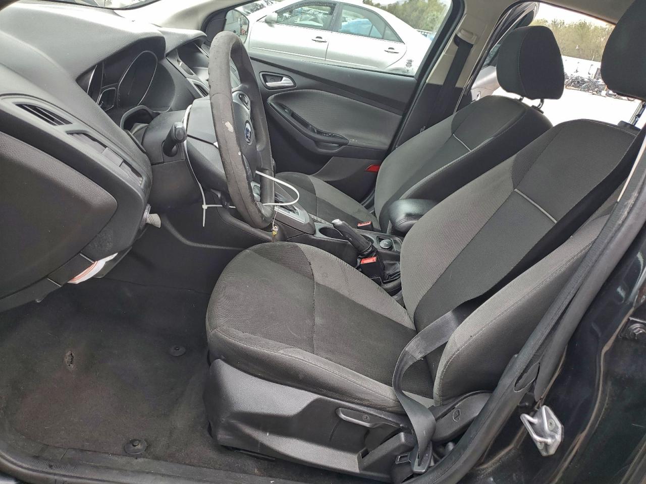 2014 Ford Focus Se VIN: 1FADP3F21EL130193 Lot: 93970685