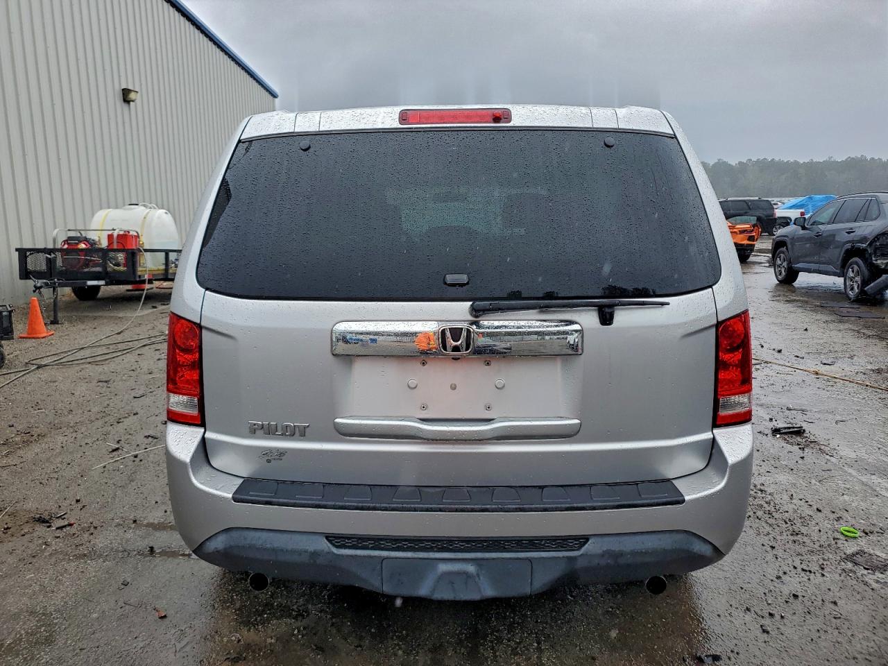 2015 Honda Pilot Lx VIN: 5FNYF3H22FB008958 Lot: 94522895