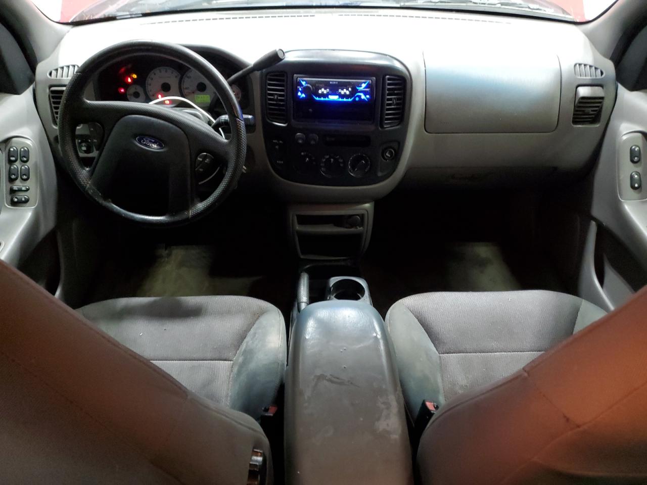 2001 Ford Escape Xlt VIN: 1FMYU04111KE76172 Lot: 92000885