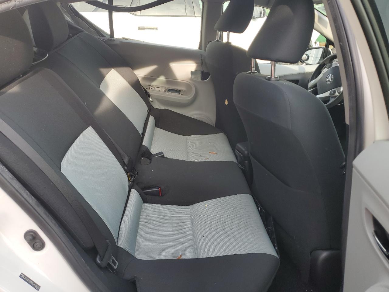 2014 Toyota Prius C VIN: JTDKDTB30E1568594 Lot: 93433615