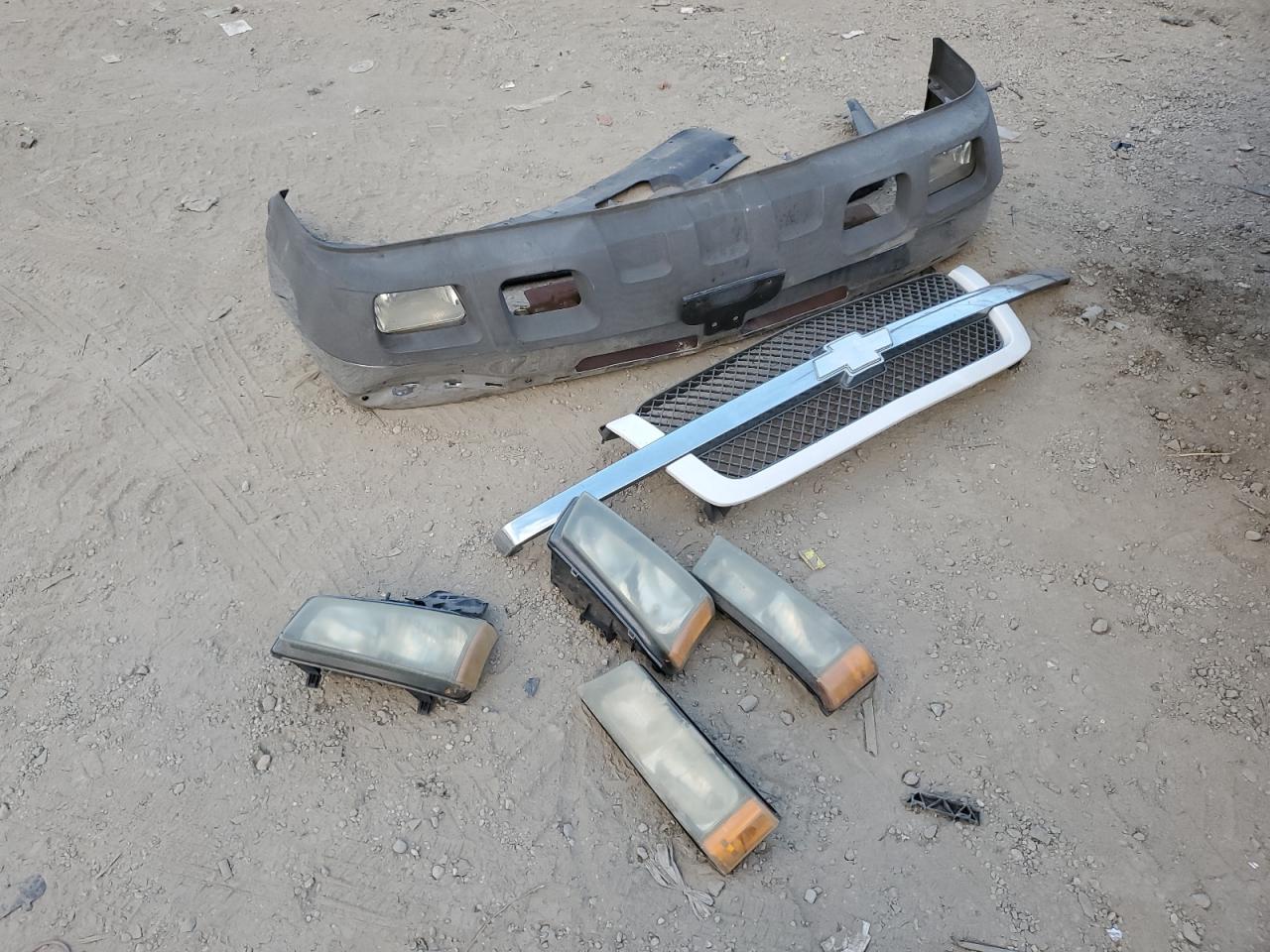 2003 Chevrolet Silverado C1500 VIN: 1GCEC19T03E180443 Lot: 92724505