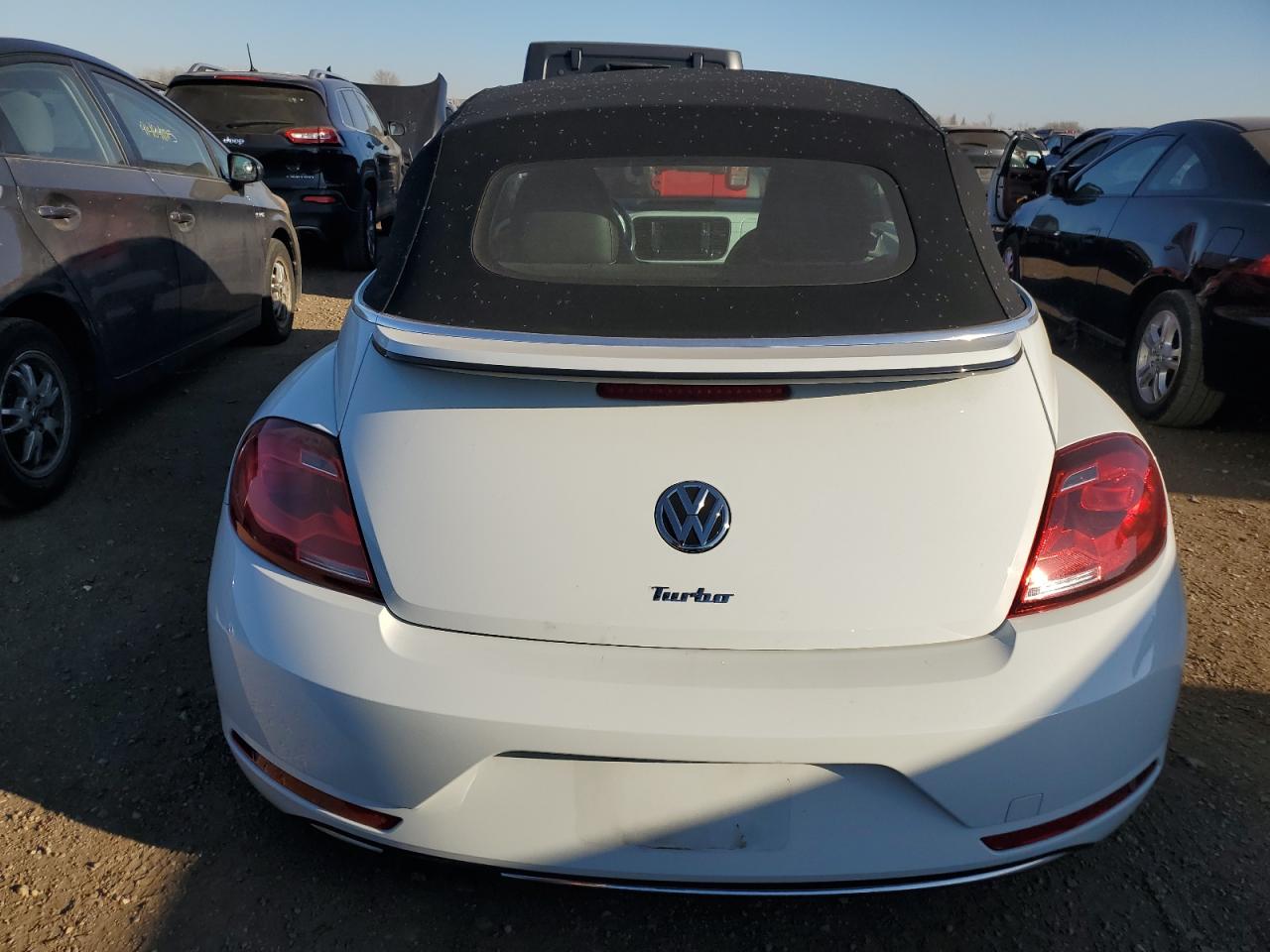 2019 Volkswagen Beetle S VIN: 3VW5DAAT0KM506840 Lot: 92410985