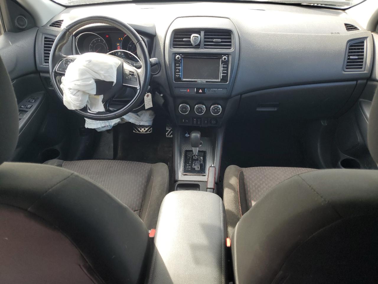 2018 Mitsubishi Outlander Sport Es VIN: JA4AR3AU9JU008048 Lot: 91349485