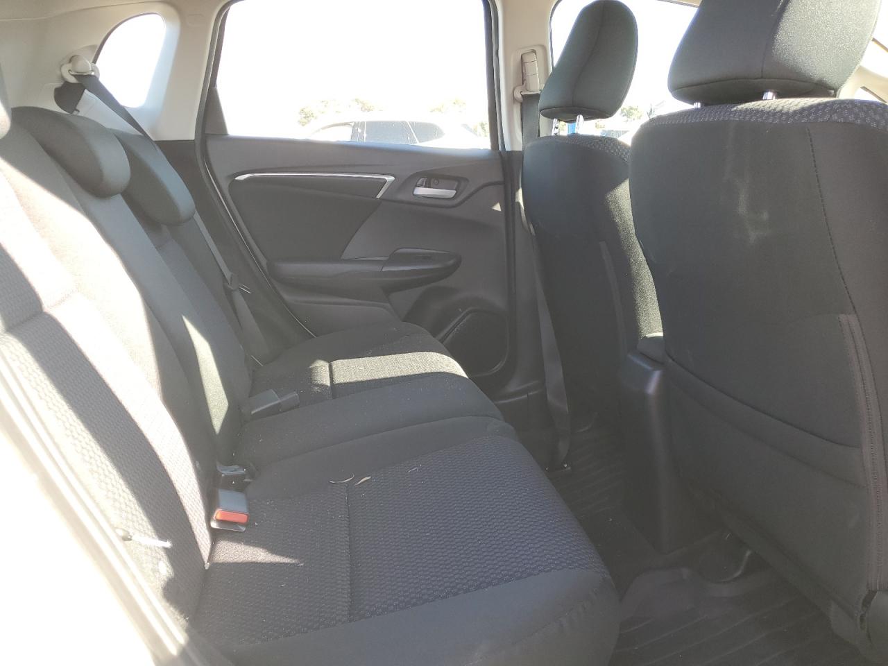 2018 Honda Fit Lx VIN: 3HGGK5H41JM727564 Lot: 93713915