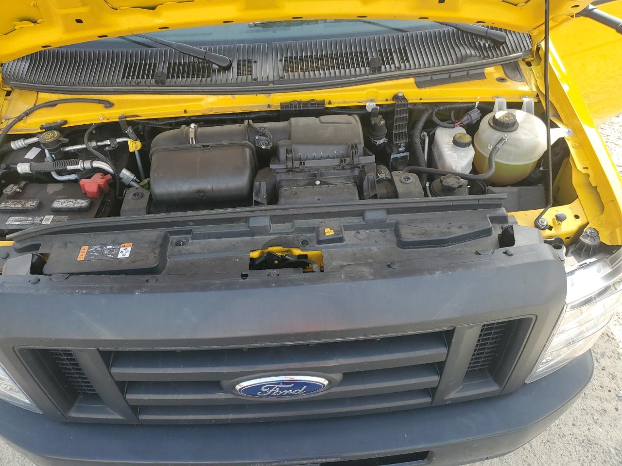 2023 Ford Econoline - Box Truck VIN: 1FDWE3FN2PDD17826 Lot: 95113325