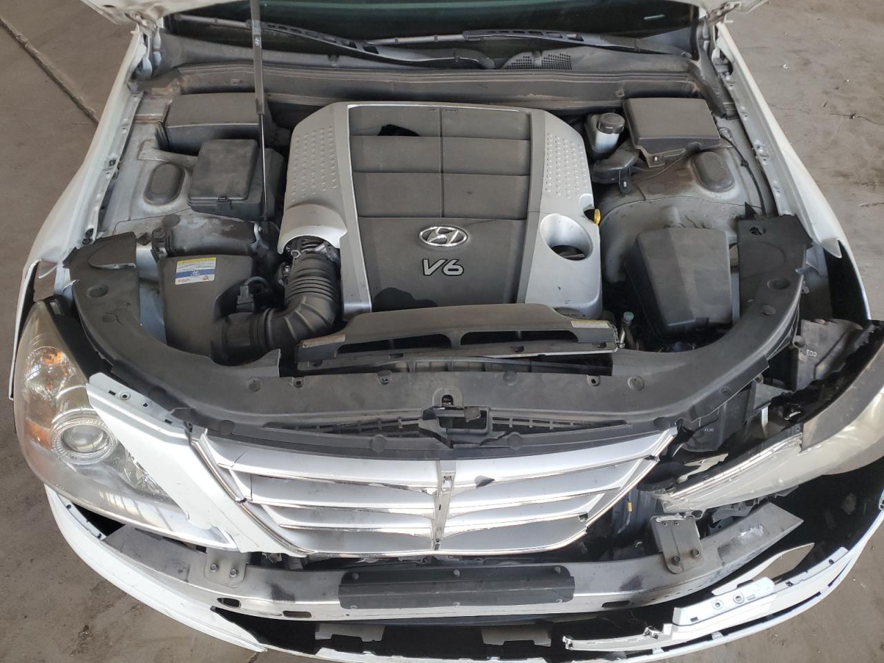 2011 Hyundai Genesis 3.8L VIN: KMHGC4DE8BU129453 Lot: 93228445