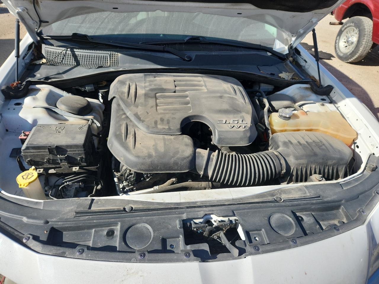 2015 Chrysler 300 Limited VIN: 2C3CCARG4FH831598 Lot: 93588815