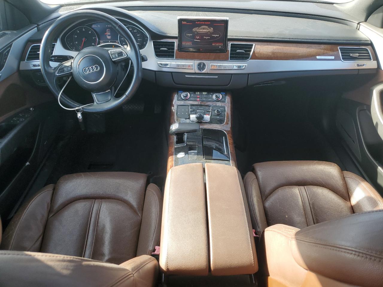 2011 Audi A8 Quattro VIN: WAUAVAFD2BN020808 Lot: 92700665