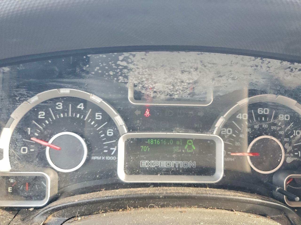 2011 Ford Expedition Xl VIN: 1FMJU1G5XBEF00118 Lot: 93971565