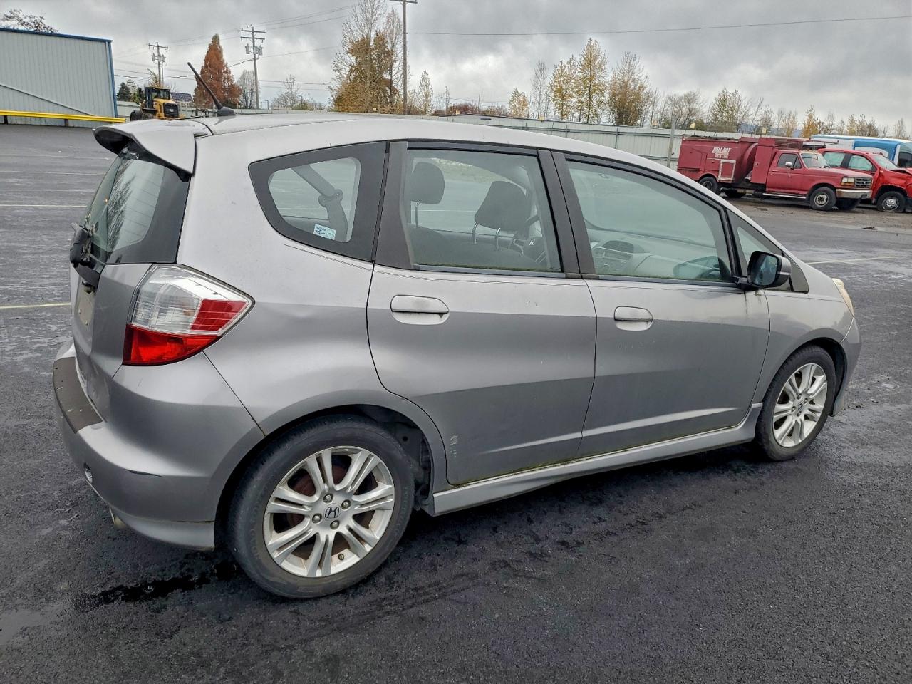 2010 Honda Fit Sport VIN: JHMGE8H46AS015564 Lot: 93911295