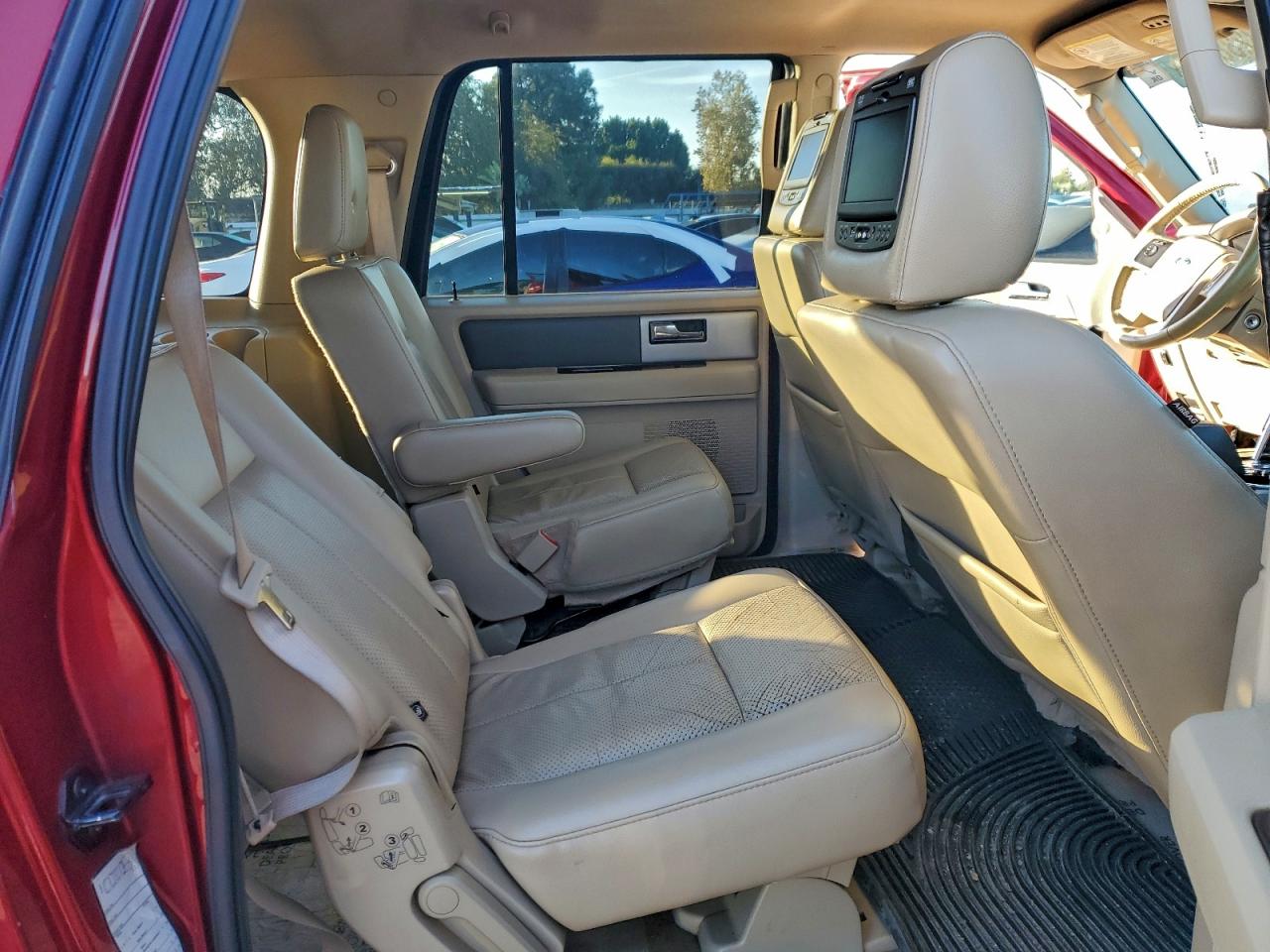 2014 Ford Expedition El Xlt VIN: 1FMJK1H53EEF18954 Lot: 93238685