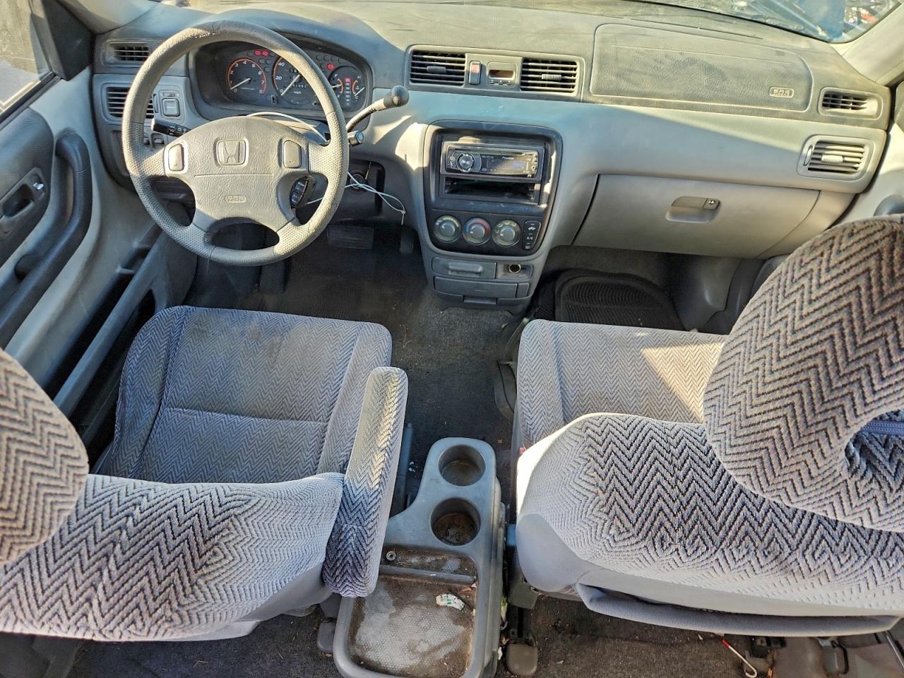 1998 Honda Cr-V Lx VIN: JHLRD2843WC017643 Lot: 92730725