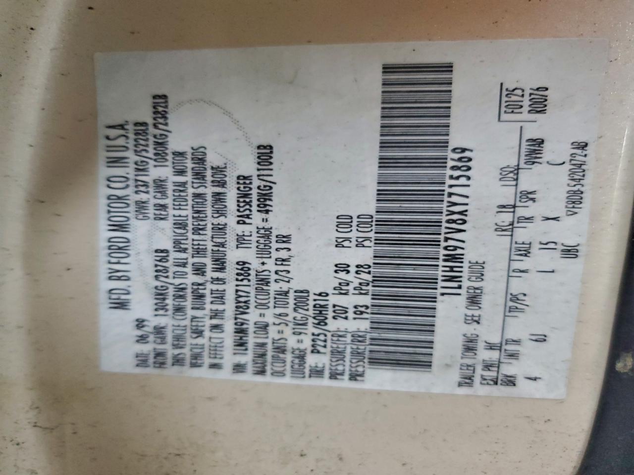 1999 Lincoln Continental VIN: 1LNHM97V8XY715869 Lot: 94039005