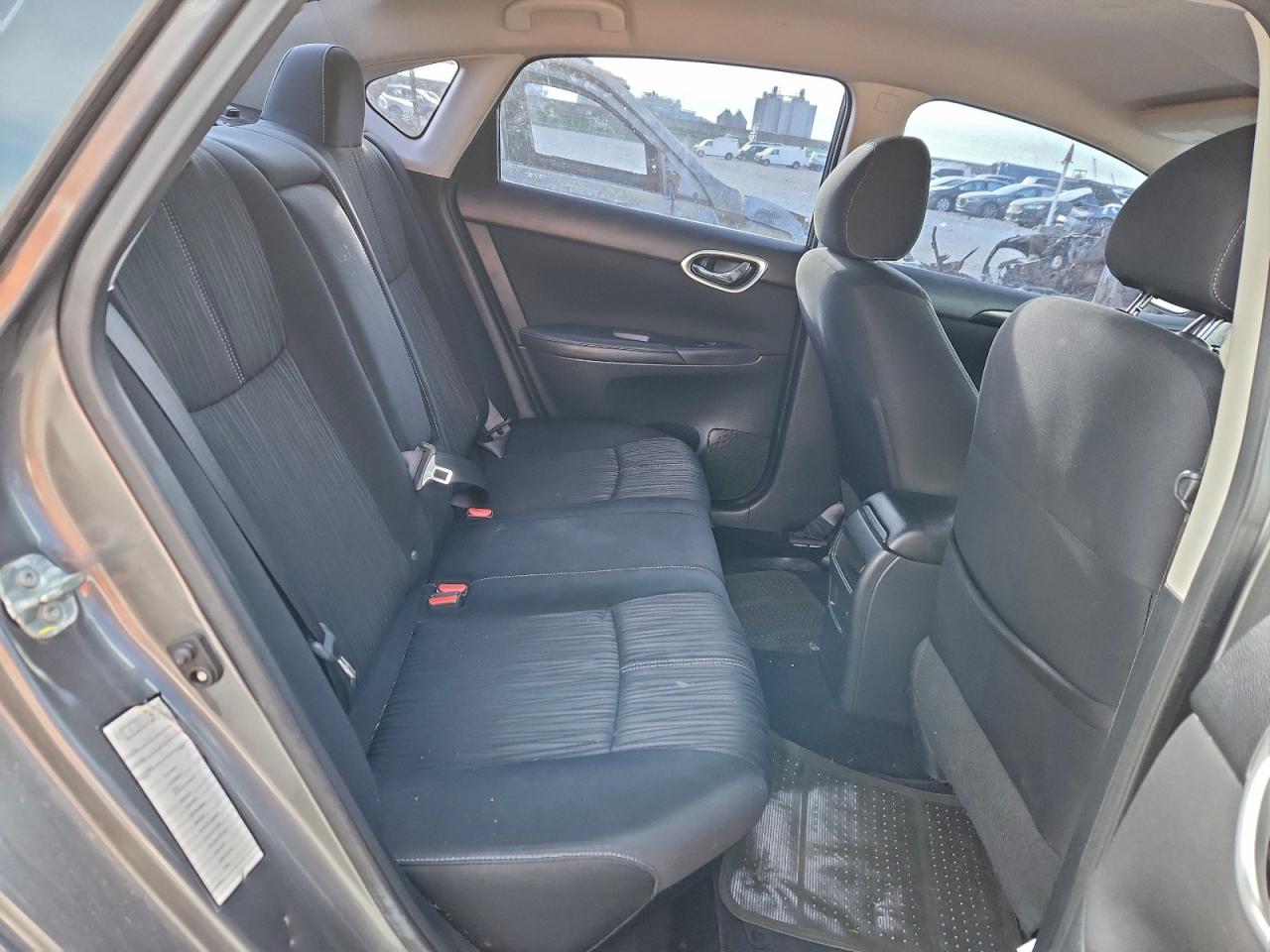 2017 Nissan Sentra S VIN: 3N1AB7AP0HL651892 Lot: 94683015