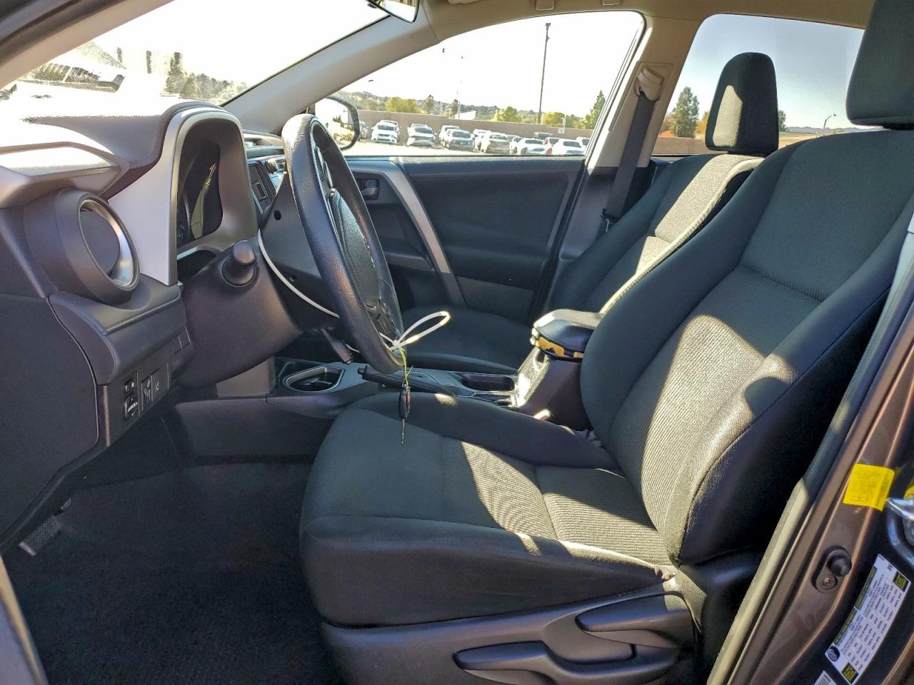 2017 Toyota Rav4 Le VIN: 2T3ZFREV8HW358923 Lot: 94576195