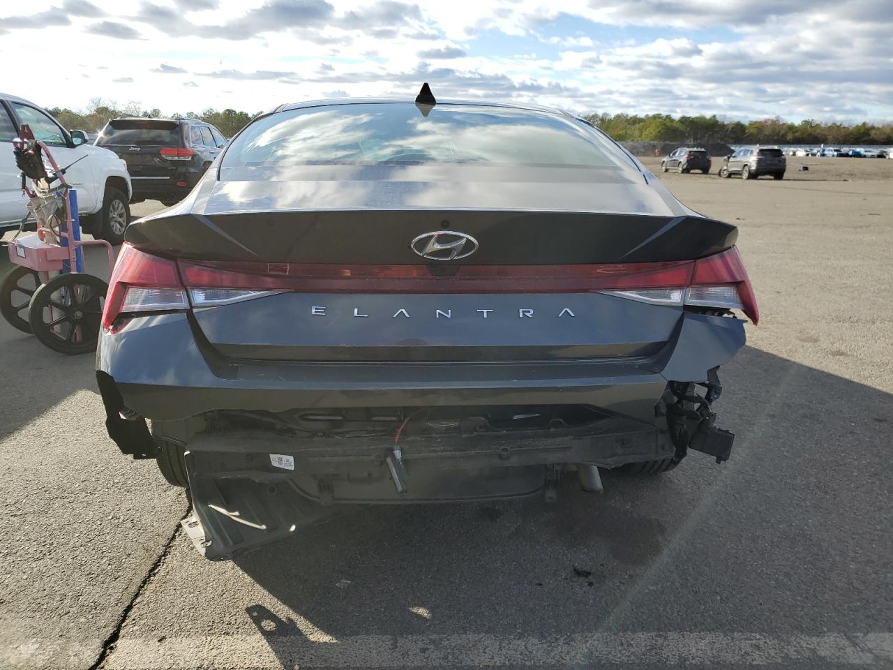 2022 Hyundai Elantra Sel VIN: 5NPLM4AG8NH070408 Lot: 91141125