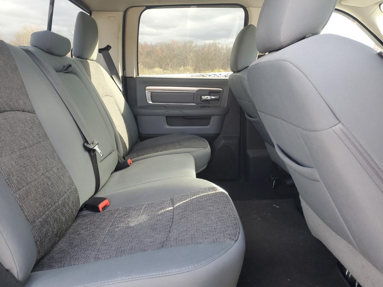 2017 Ram 1500 Slt VIN: 3C6RR7LT9HG714686 Lot: 92218475