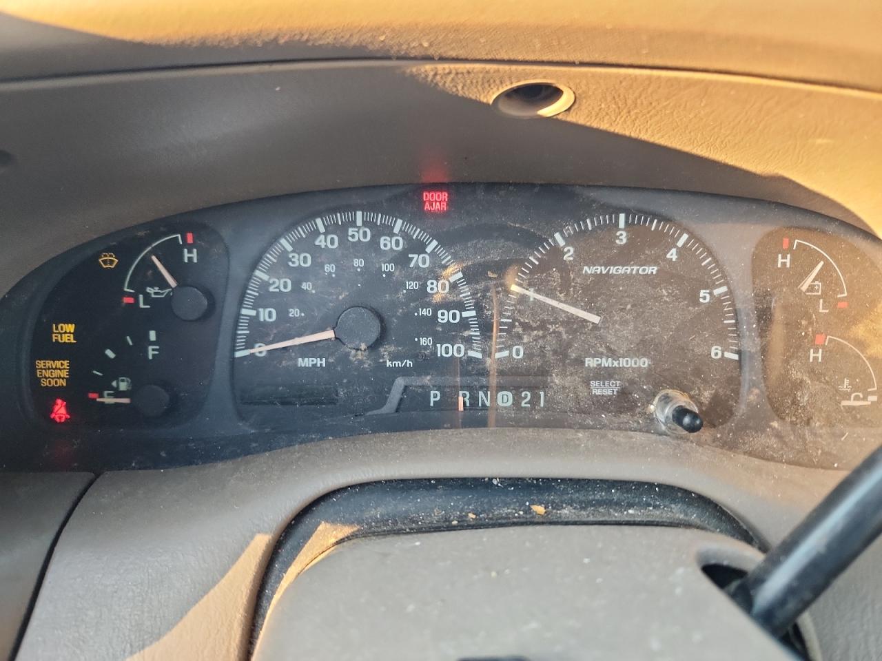 2001 Lincoln Navigator VIN: 5LMEU27A21LJ07189 Lot: 93109925