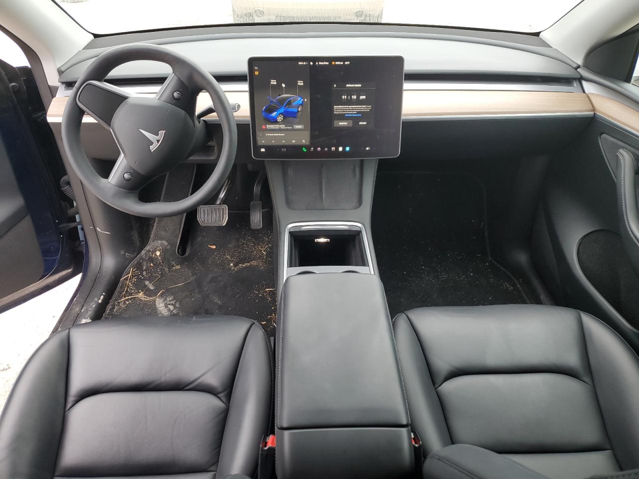 2023 Tesla Model Y VIN: 7SAYGDEE2PF748130 Lot: 93035715