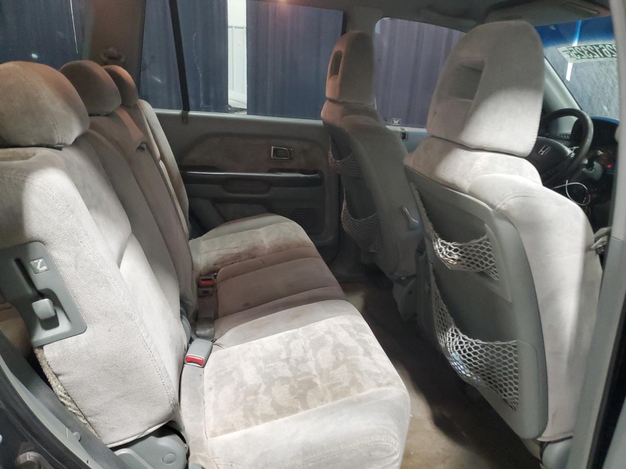 2004 Honda Pilot Ex VIN: 5FNYF18444B004719 Lot: 92612325