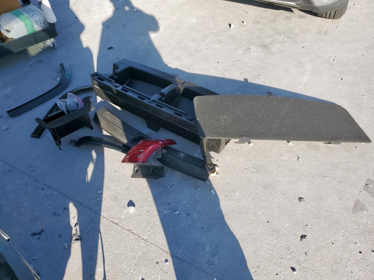 2019 GMC Acadia Denali VIN: 1GKKNPLS8KZ257233 Lot: 92604775