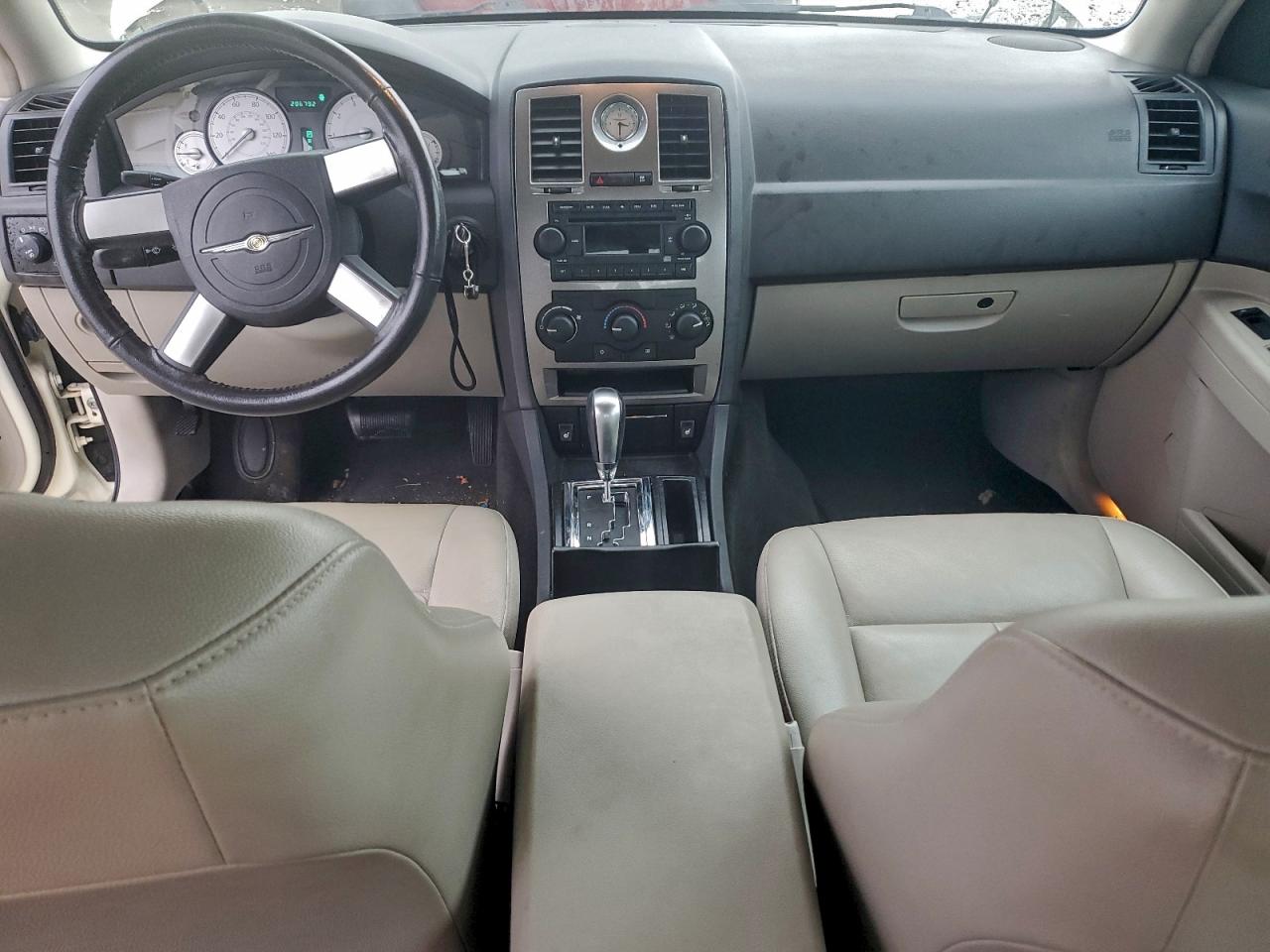 2005 Chrysler 300 Touring VIN: 2C3JK53G45H624816 Lot: 93780245