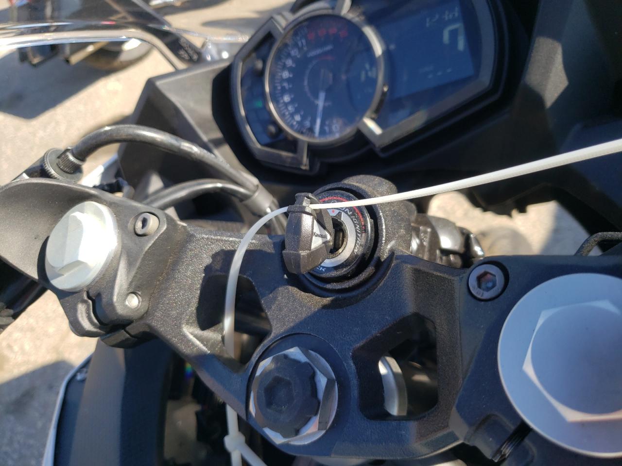 2023 Kawasaki Ex400 VIN: JKAEXKH15PDAR2894 Lot: 90795505