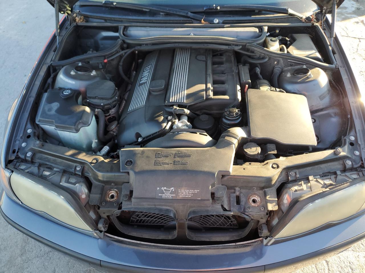 2003 BMW 325 I VIN: WBAET374X3NJ26653 Lot: 90412775