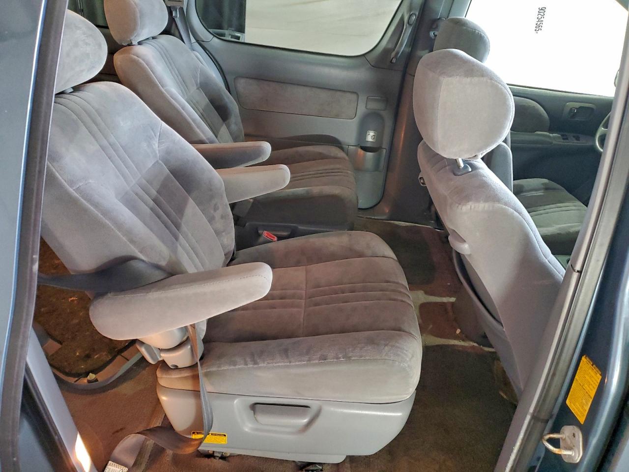 2001 Toyota Sienna Le VIN: 4T3ZF13C91U320528 Lot: 94223435