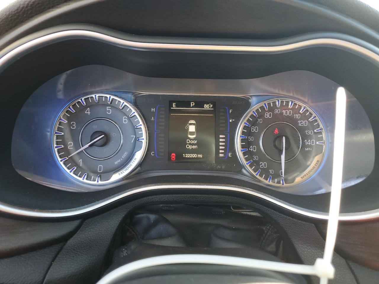 2015 Chrysler 200 Limited VIN: 1C3CCCAB6FN576293 Lot: 93076095