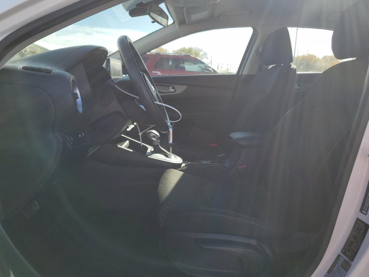 2019 Kia Forte Fe VIN: 3KPF24ADXKE018335 Lot: 90901895