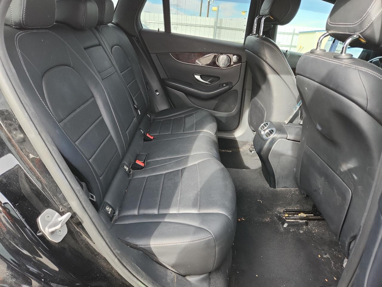 2017 Mercedes-Benz Glc 300 4Matic VIN: WDC0G4KB7HV005948 Lot: 92596045