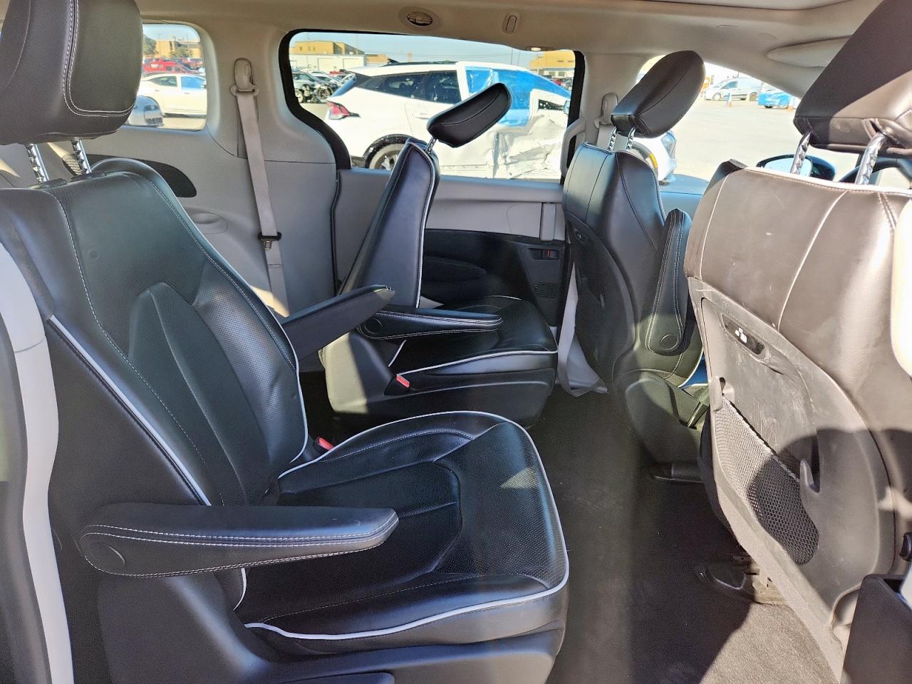 2023 Chrysler Pacifica Hybrid Limited VIN: 2C4RC1S72PR542036 Lot: 92494705