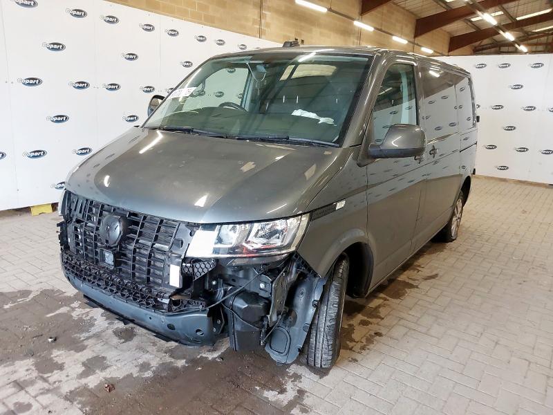 2024 VOLKSWAGEN TRANSPORTER 2.0 TDI 150 HIGHLINE VAN DSG for sale at Copart SANDWICH