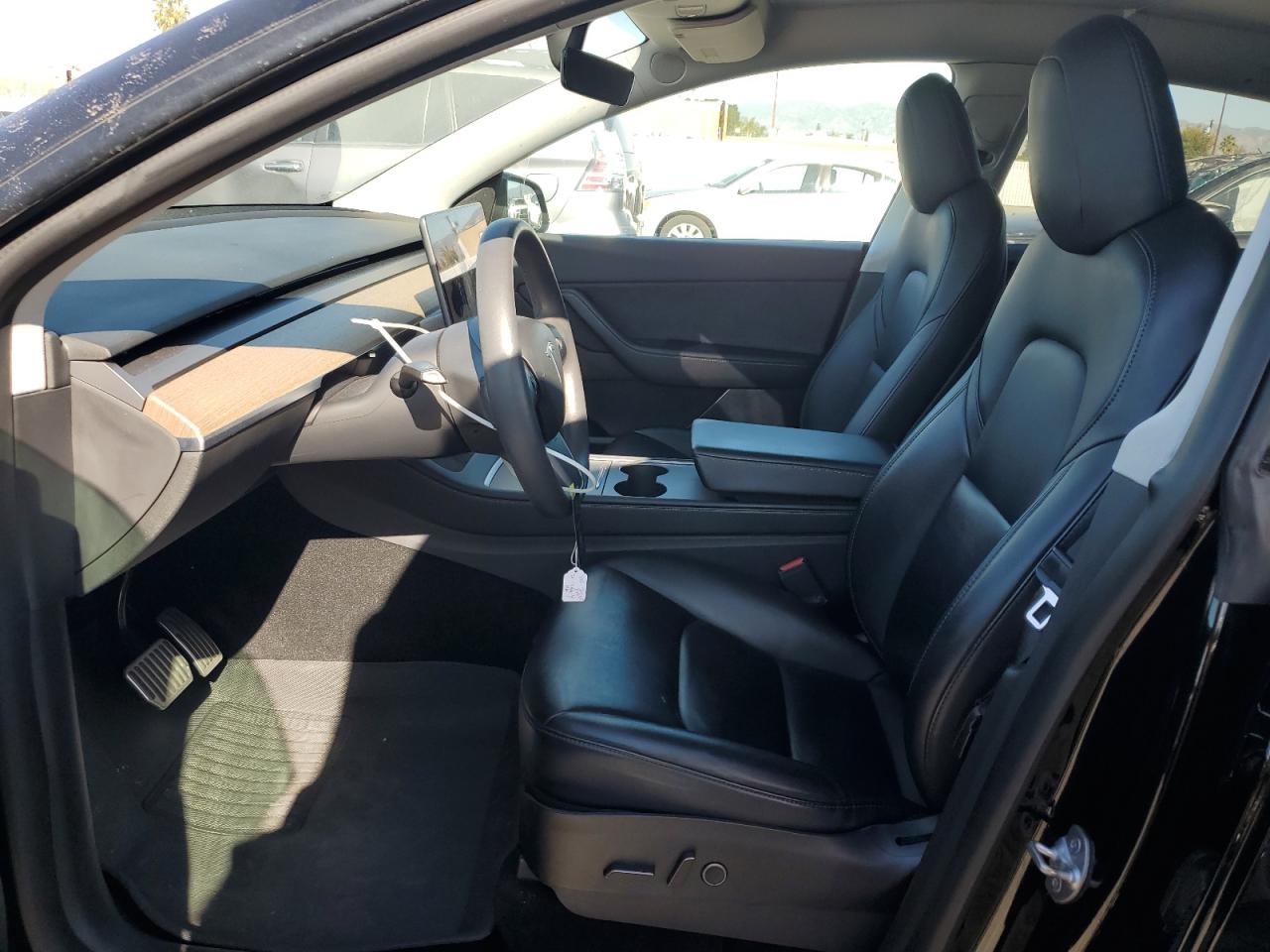 2021 Tesla Model Y VIN: 5YJYGAEE6MF214068 Lot: 92061825