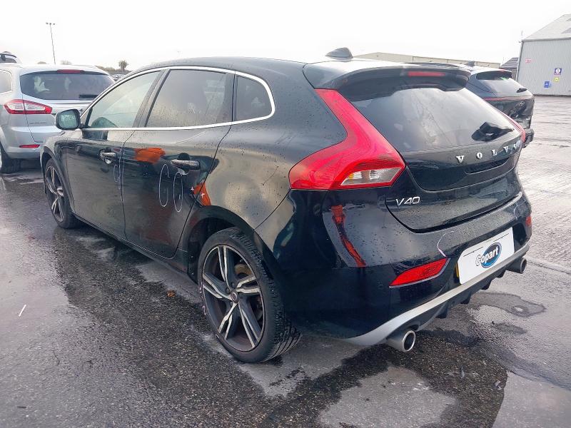 2017 VOLVO V40 D4 [190] R DESIGN PRO 5DR GEARTRONIC